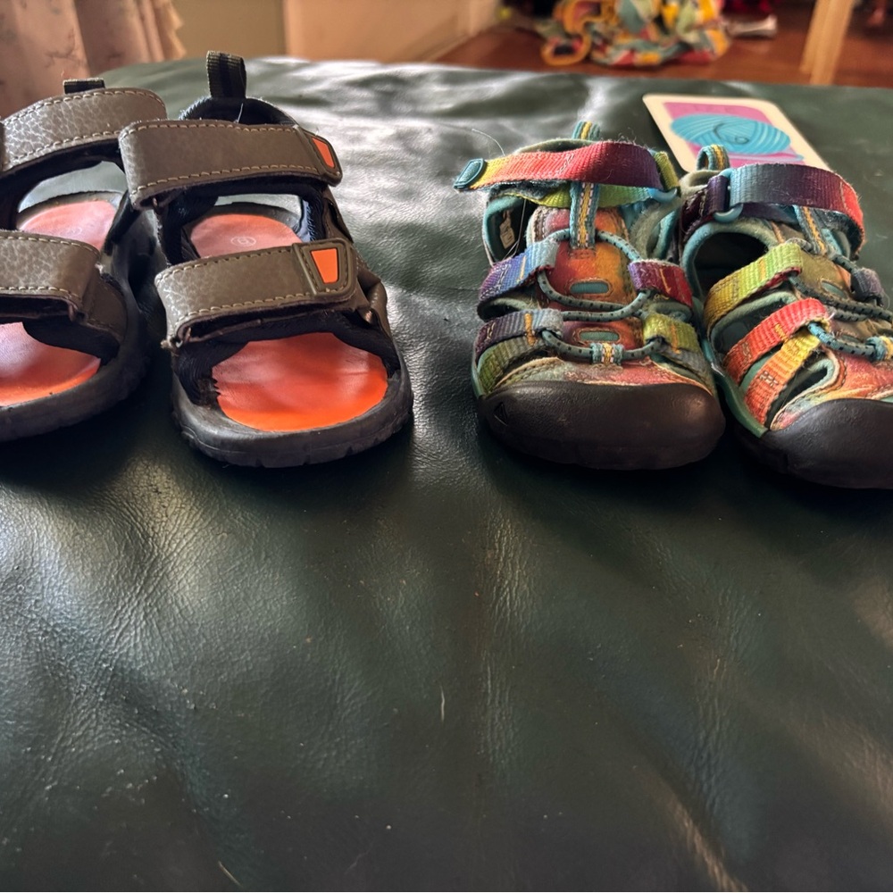 Gerber,Keen,Osh Kosh,New Balance sandals/shoes Toddler boy size 6 - Picture 5 of 8